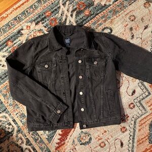 Gap black denim jacket size M